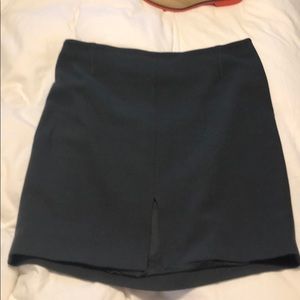Gray front slit skirt